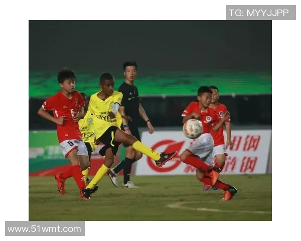 中国与尼日利亚2019年足球友谊赛精彩回顾与分析 中国与尼日利亚2019年足球友谊赛精彩回顾与分析