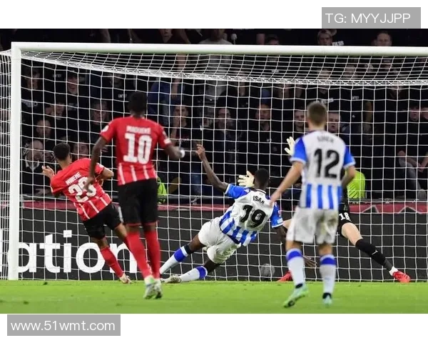 埃因霍温主场迎战布雷达争夺荷甲积分榜关键战役