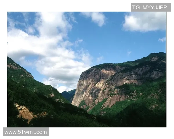 探索阿拉巴的魅力与文化深度，感受这片土地的独特风情与历史韵味